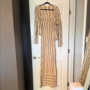 Sezane Beige and Black Wave Pattern Dress
